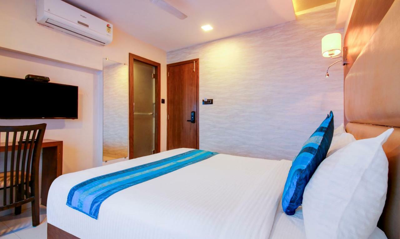 מומביי Hotel Oxford מראה חיצוני תמונה