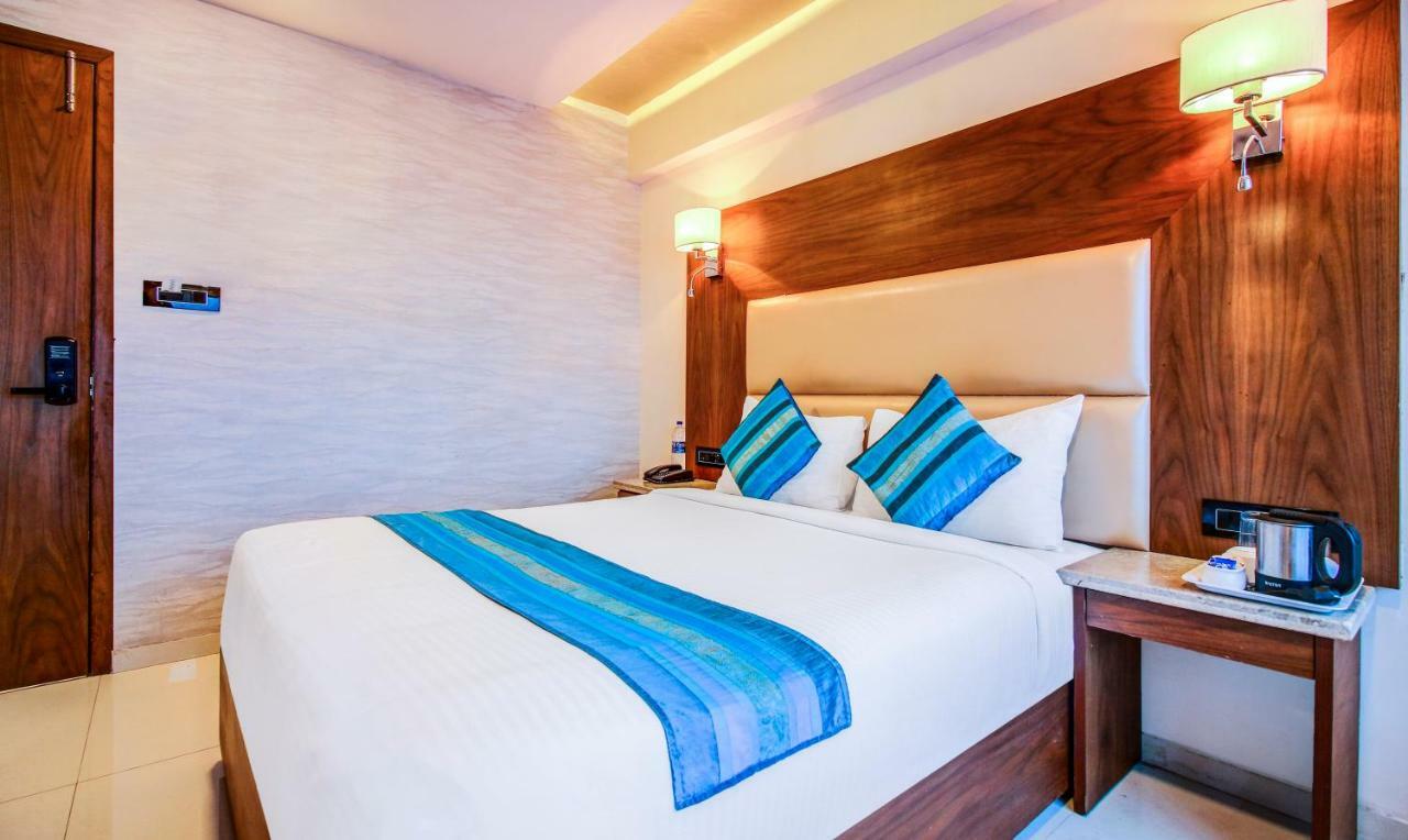 מומביי Hotel Oxford מראה חיצוני תמונה