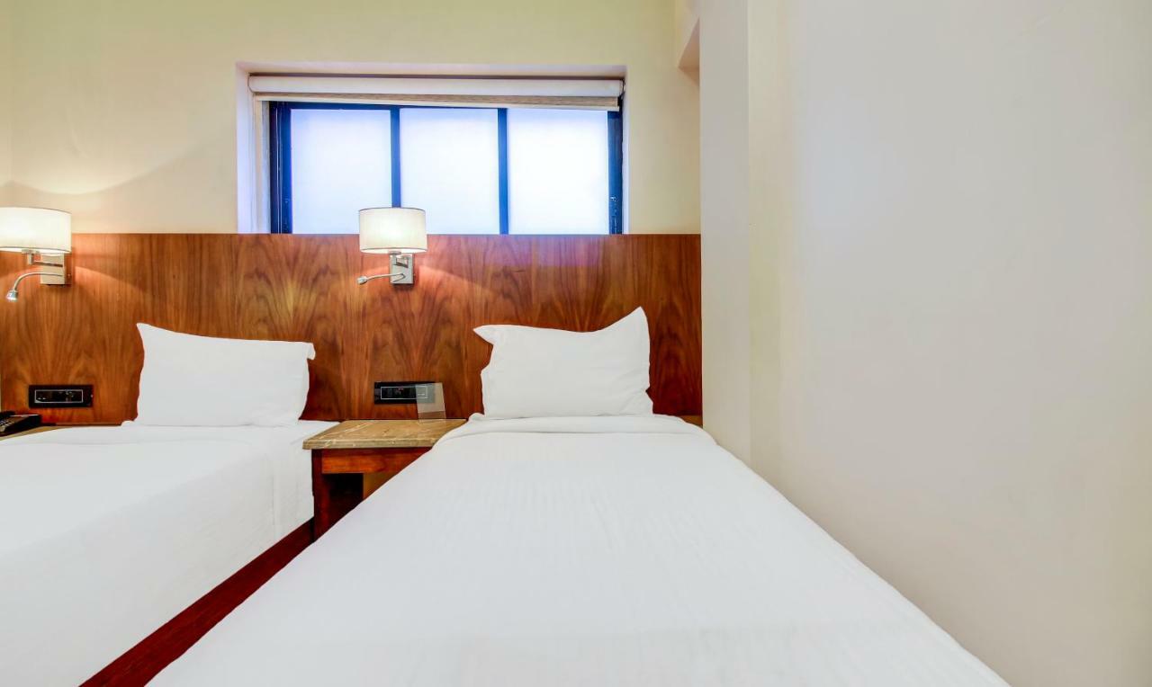 מומביי Hotel Oxford מראה חיצוני תמונה