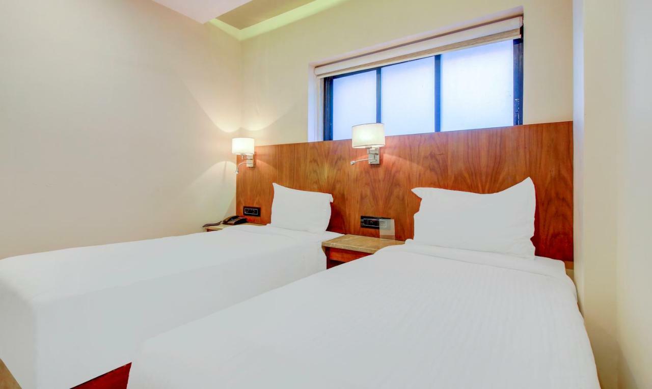מומביי Hotel Oxford מראה חיצוני תמונה